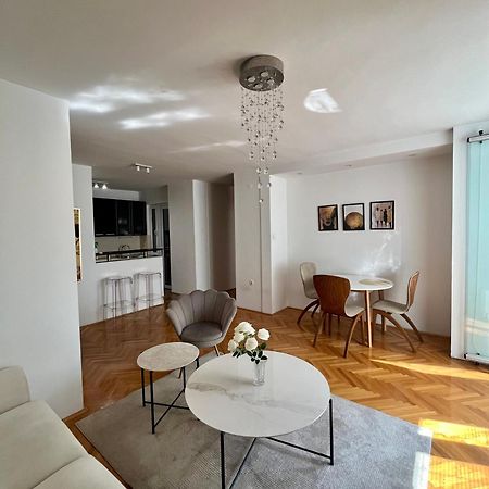 סקופיה Ruby Luxury Central Apartment מראה חיצוני תמונה